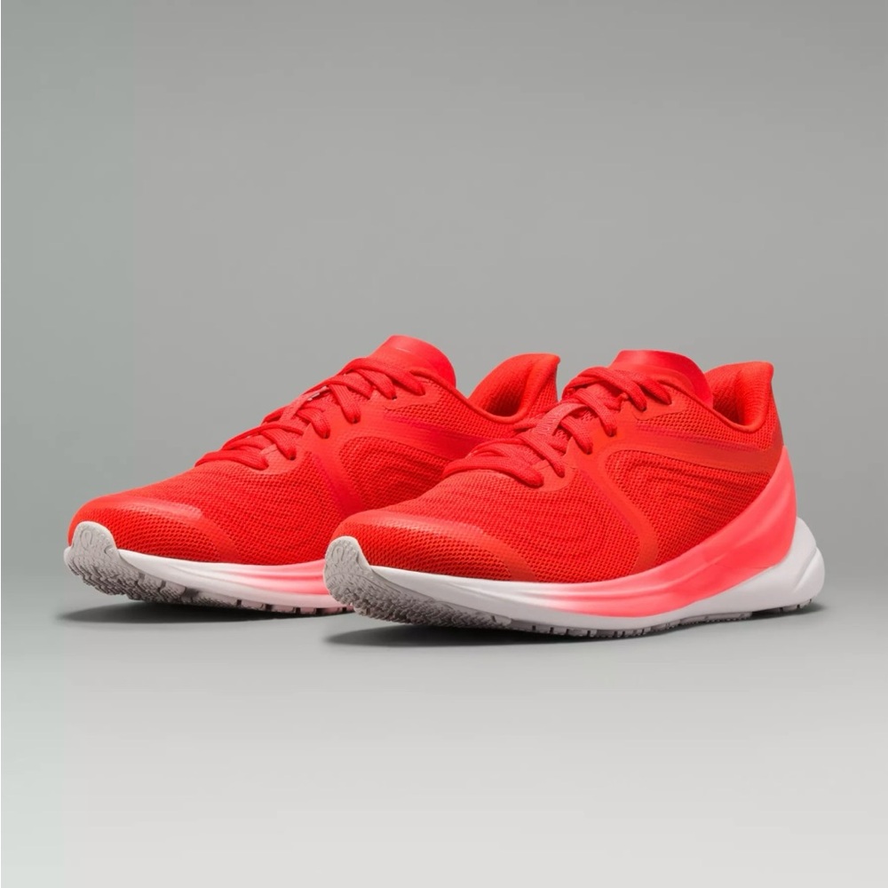 lululemon women Blissfeel red pinkish shoes size 7
